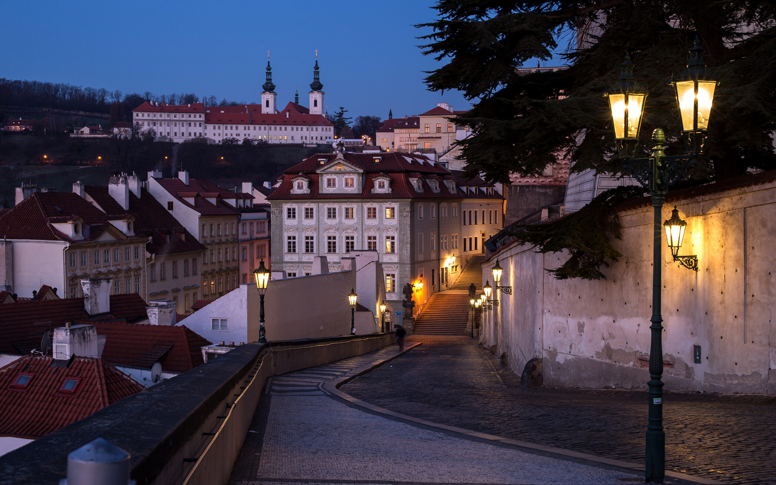 Чехия Прага улочки